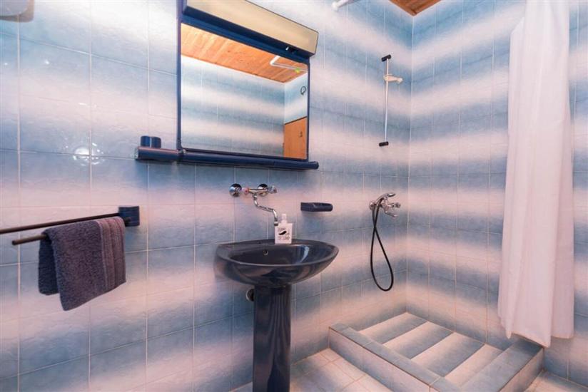 Apartment A4, for 5 persons