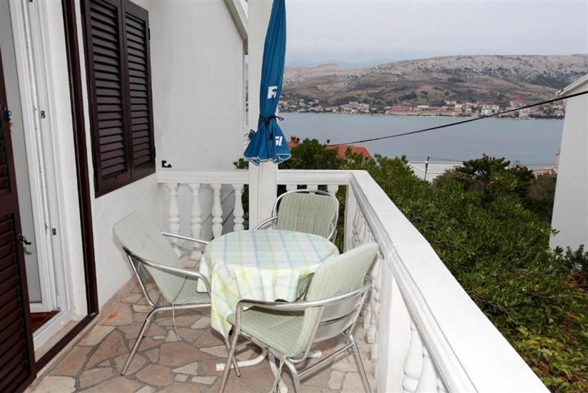 Apartment A5, for 5 persons