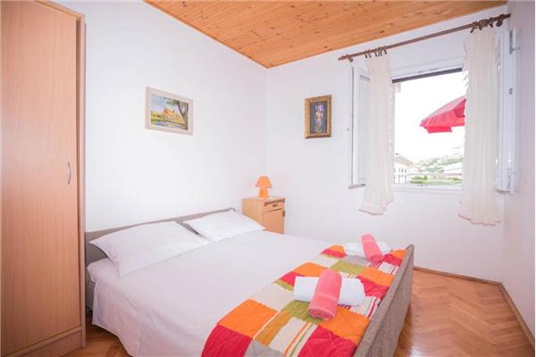 Apartment A5, for 5 persons