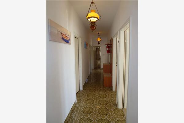 Apartment A1, for 8 persons