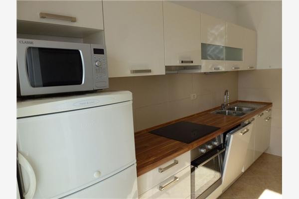 Apartment A1, for 8 persons