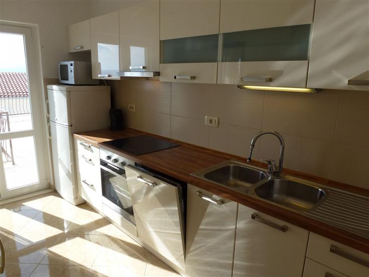 Apartment A1, for 8 persons