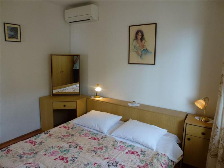 Apartment A1, for 8 persons