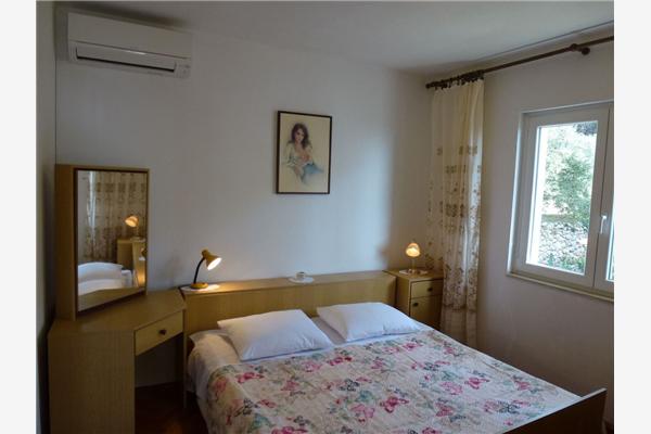 Apartment A1, for 8 persons