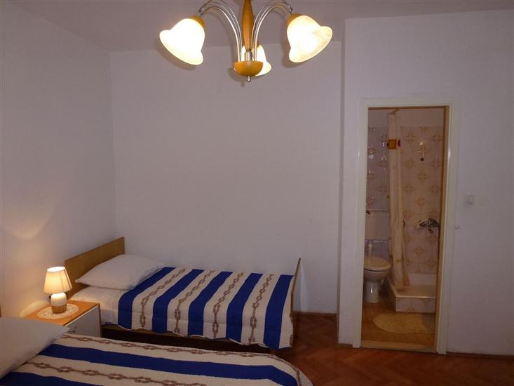 Apartment A1, for 8 persons