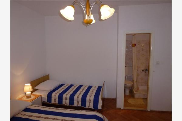 Apartment A1, for 8 persons