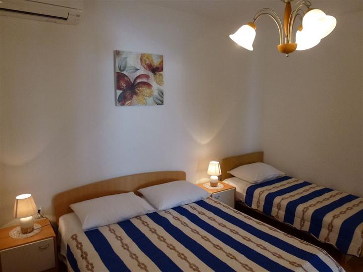 Apartment A1, for 8 persons