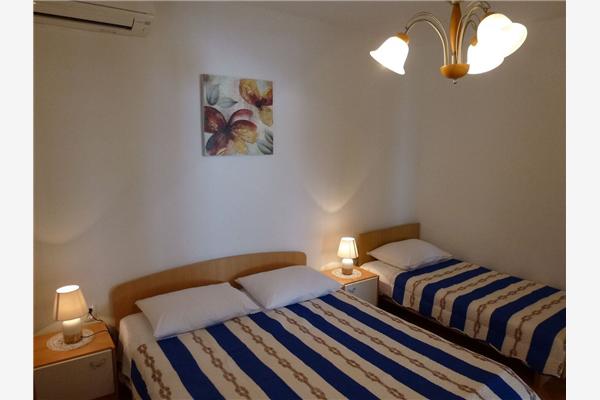 Apartment A1, for 8 persons