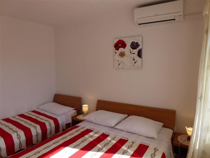 Apartment A1, for 8 persons