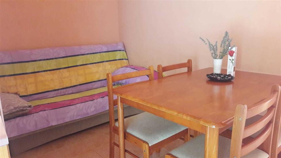 Apartment A2, for 3 persons