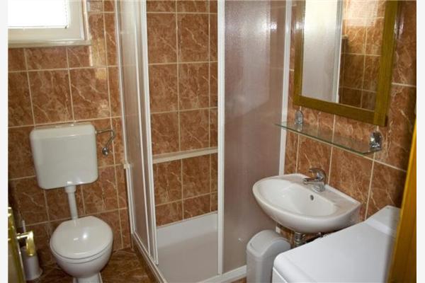 Apartment A1, for 5 persons