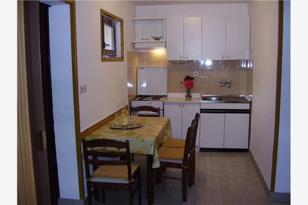 Apartment A4, for 5 persons