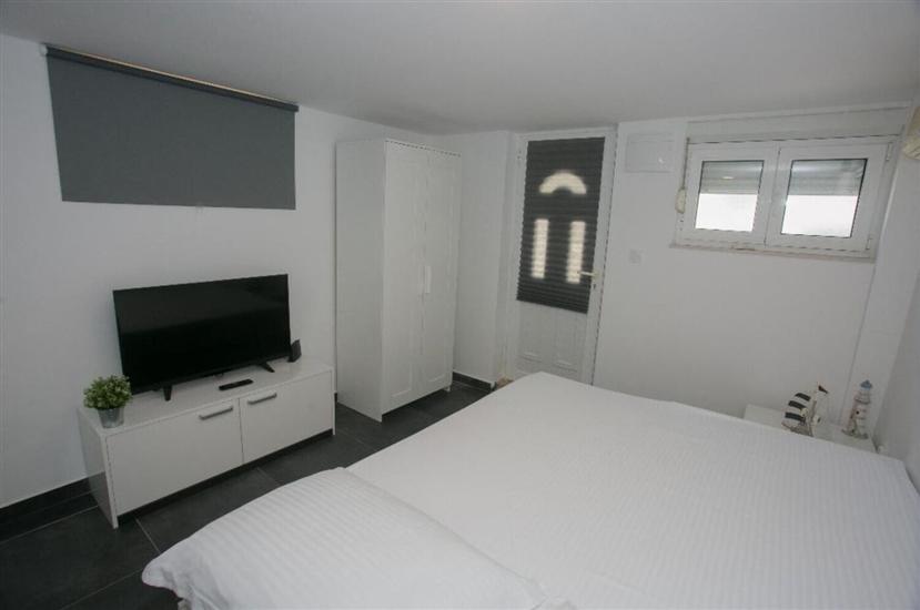 Apartment A1, for 2 persons