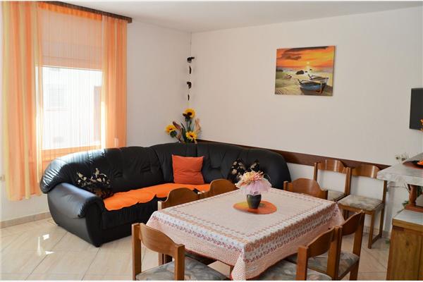 Apartment A1, for 6 persons