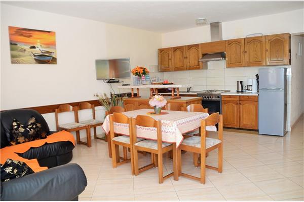 Apartment A1, for 6 persons