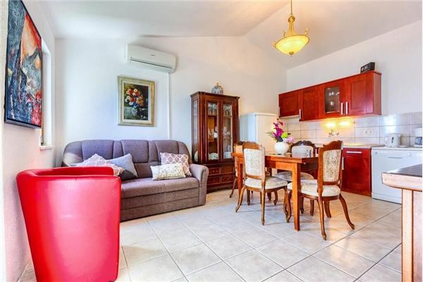 Apartment A2, for 6 persons