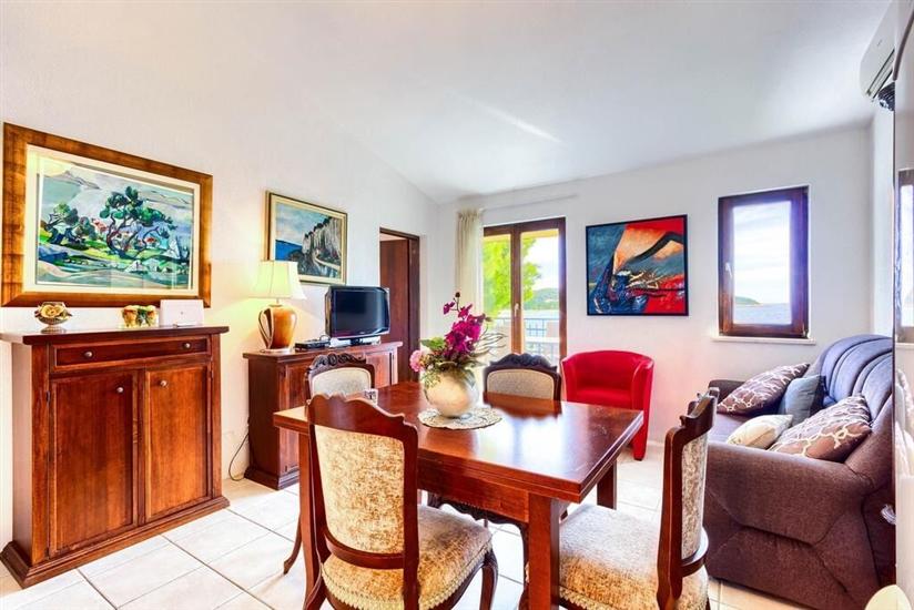 Apartment A2, for 6 persons