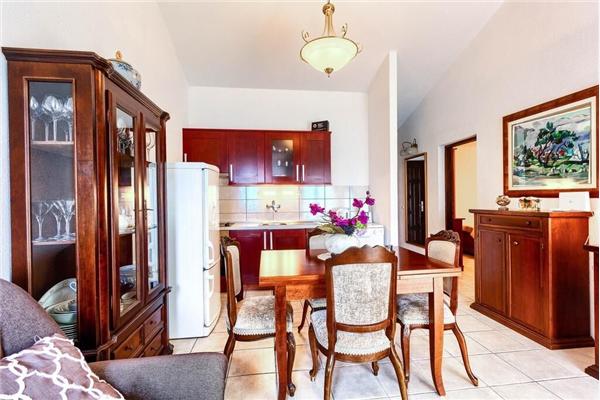 Apartment A2, for 6 persons