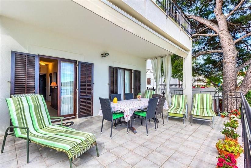 Apartment A1, for 6 persons