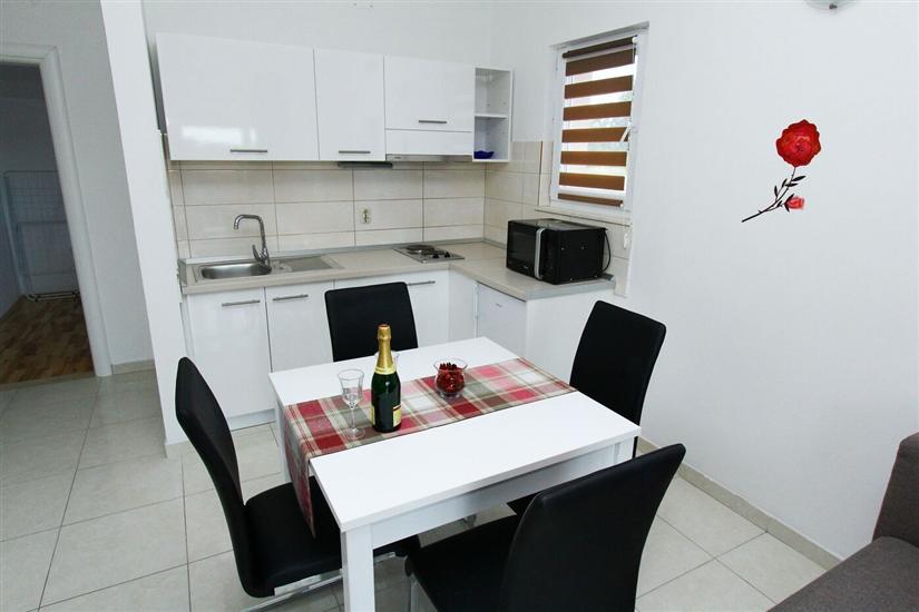 Apartman A2, na 4 osebe