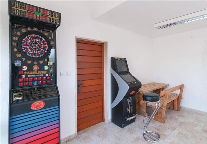 House K1, for 12 persons