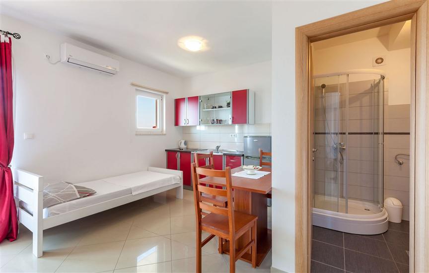 Apartment A1, for 3 persons