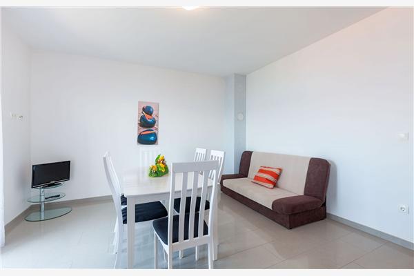 Apartment A3, for 6 persons
