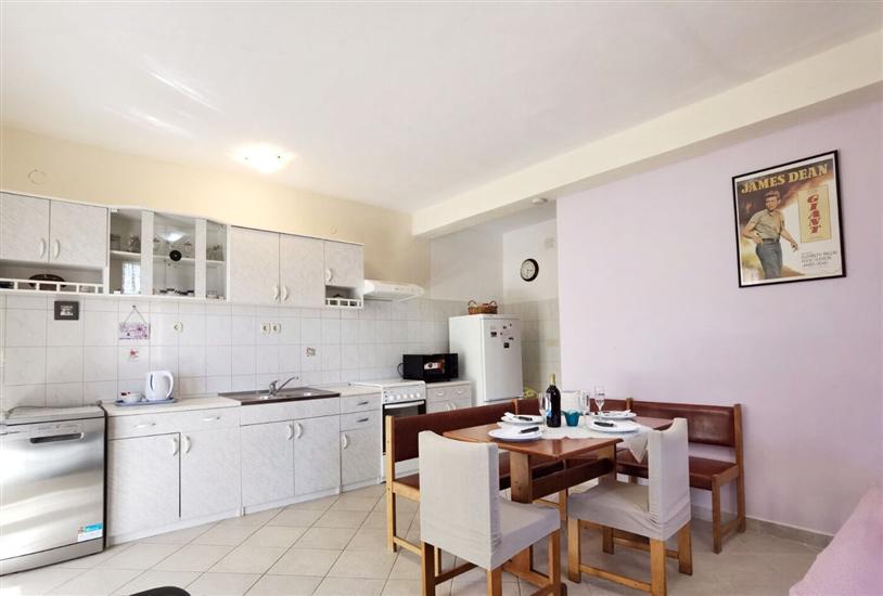 Apartman A2, na 4 osebe