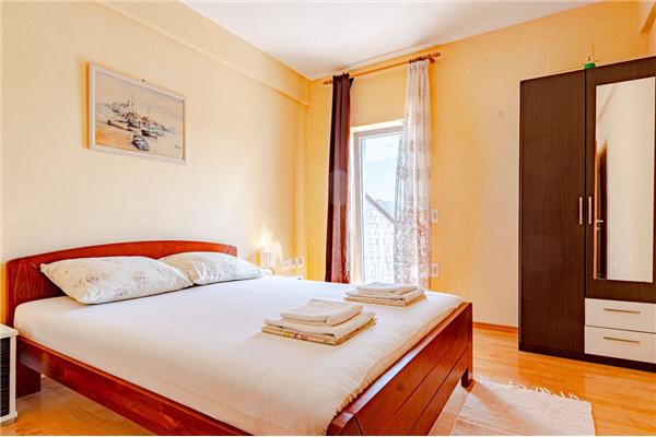 Apartment A2, for 3 persons