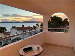 Apartment Middle Dalmatian islands,BookSandaFrom 69 €