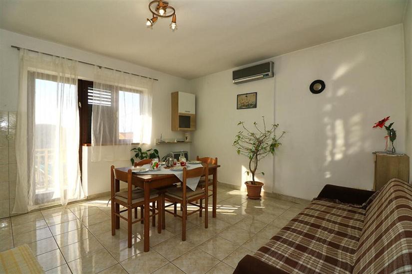Apartment A2, for 4 persons