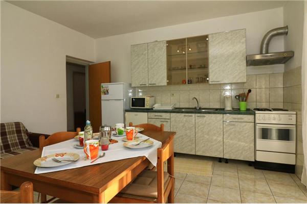 Apartment A2, for 4 persons