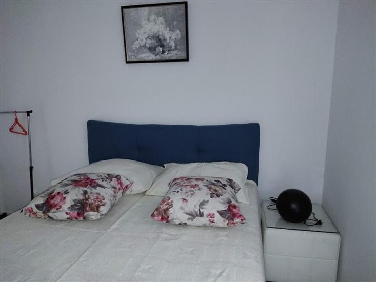 Apartment A3, for 6 persons