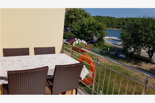 Apartment A2, for 4 persons