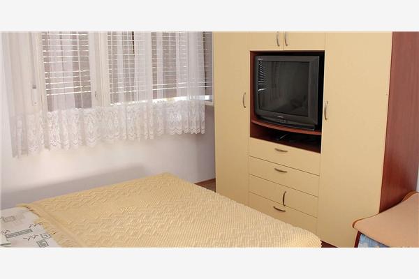 Apartment A5, for 3 persons