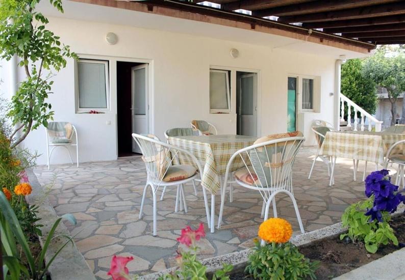 Apartment A7, for 2 persons