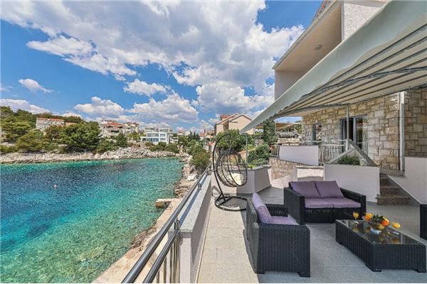 House K1, for 8 persons