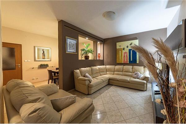 House K1, for 8 persons