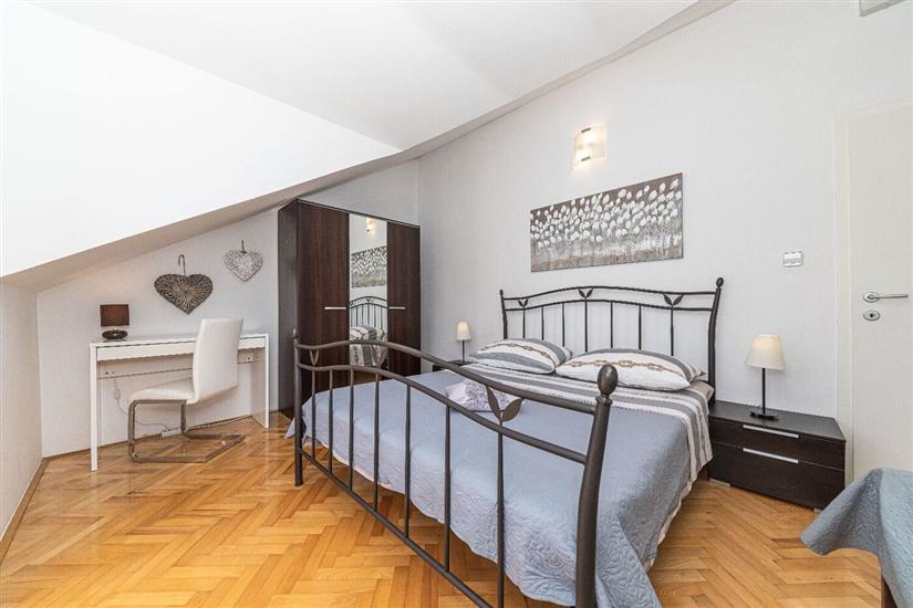 House K1, for 8 persons