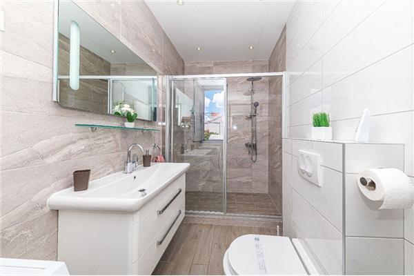 House K1, for 8 persons