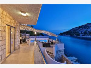 Villa Antonija Razanj, Size 180.00 m2, Accommodation with pool, Airline distance to the sea 10 m