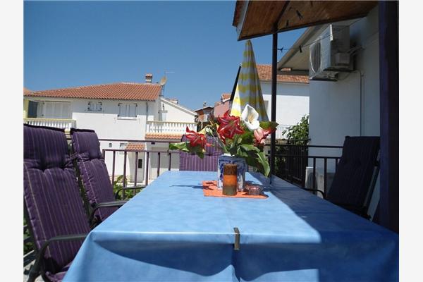 Apartment A1, for 5 persons