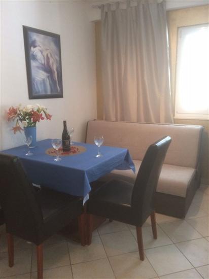 Apartment A2, for 5 persons