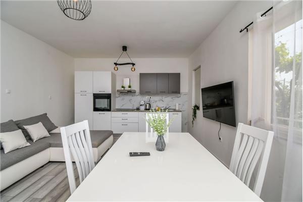 Apartment A1, for 6 persons