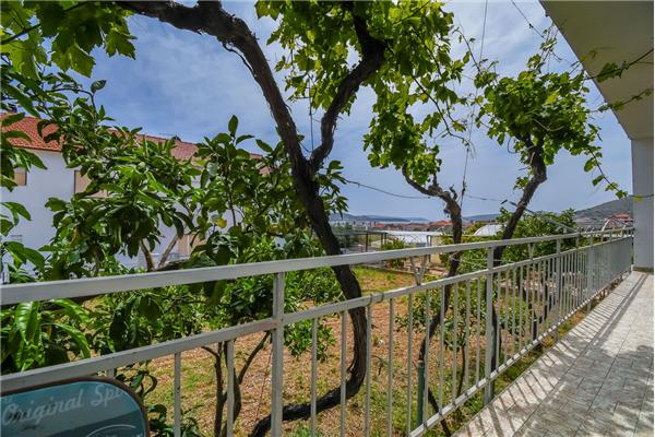 Apartment A1, for 6 persons