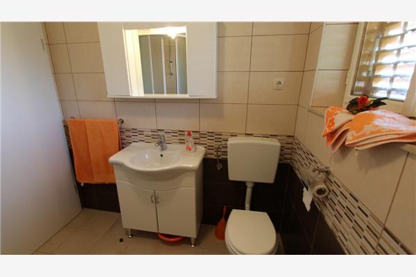 Apartment A2, for 4 persons