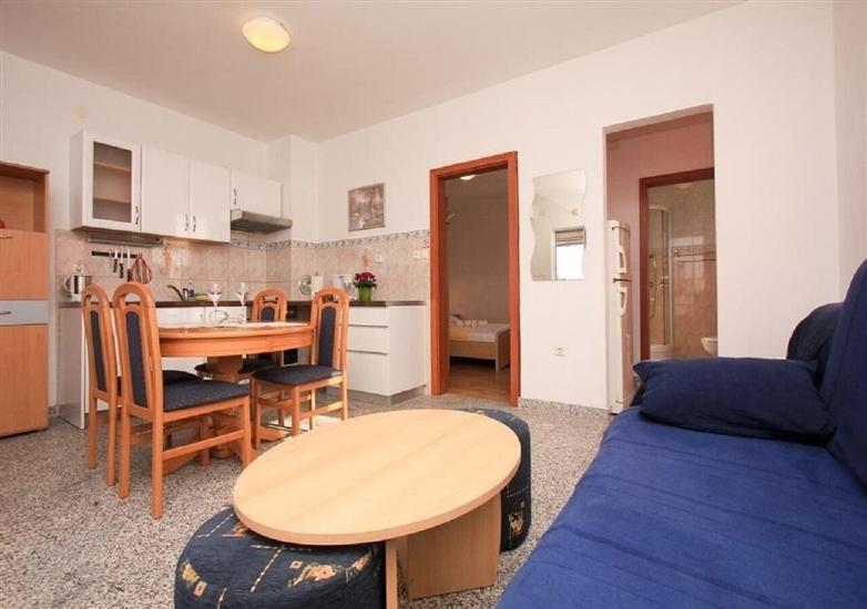 Apartment A2, for 3 persons