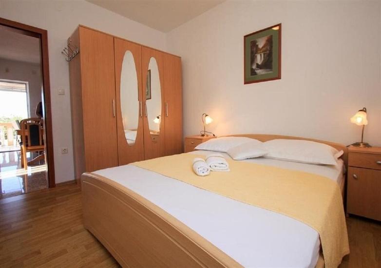 Apartment A2, for 3 persons