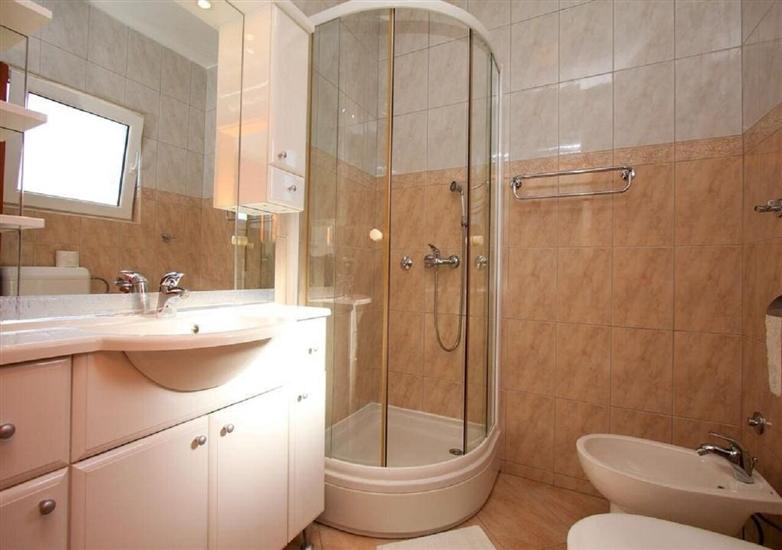 Apartment A2, for 3 persons