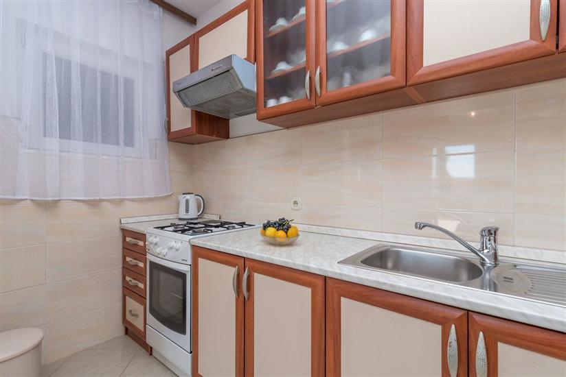 Apartment A1, for 5 persons